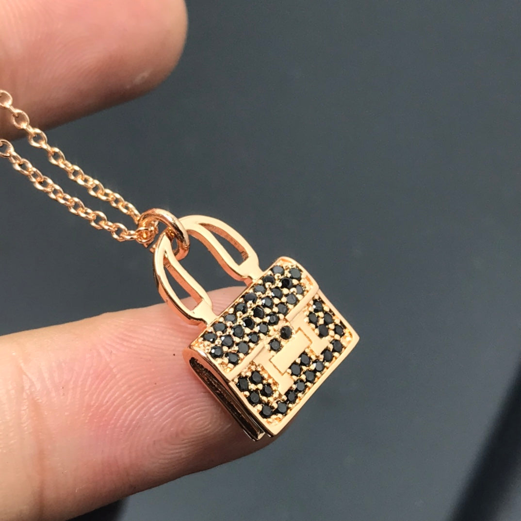 [Imperial] HM NECKLACE ARRIVAL BLACK DIAMOND