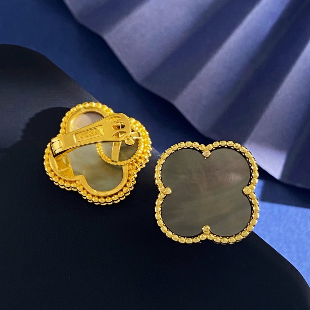 [Imperial]CLOVER  20MM GRAY MOP EARRINGS