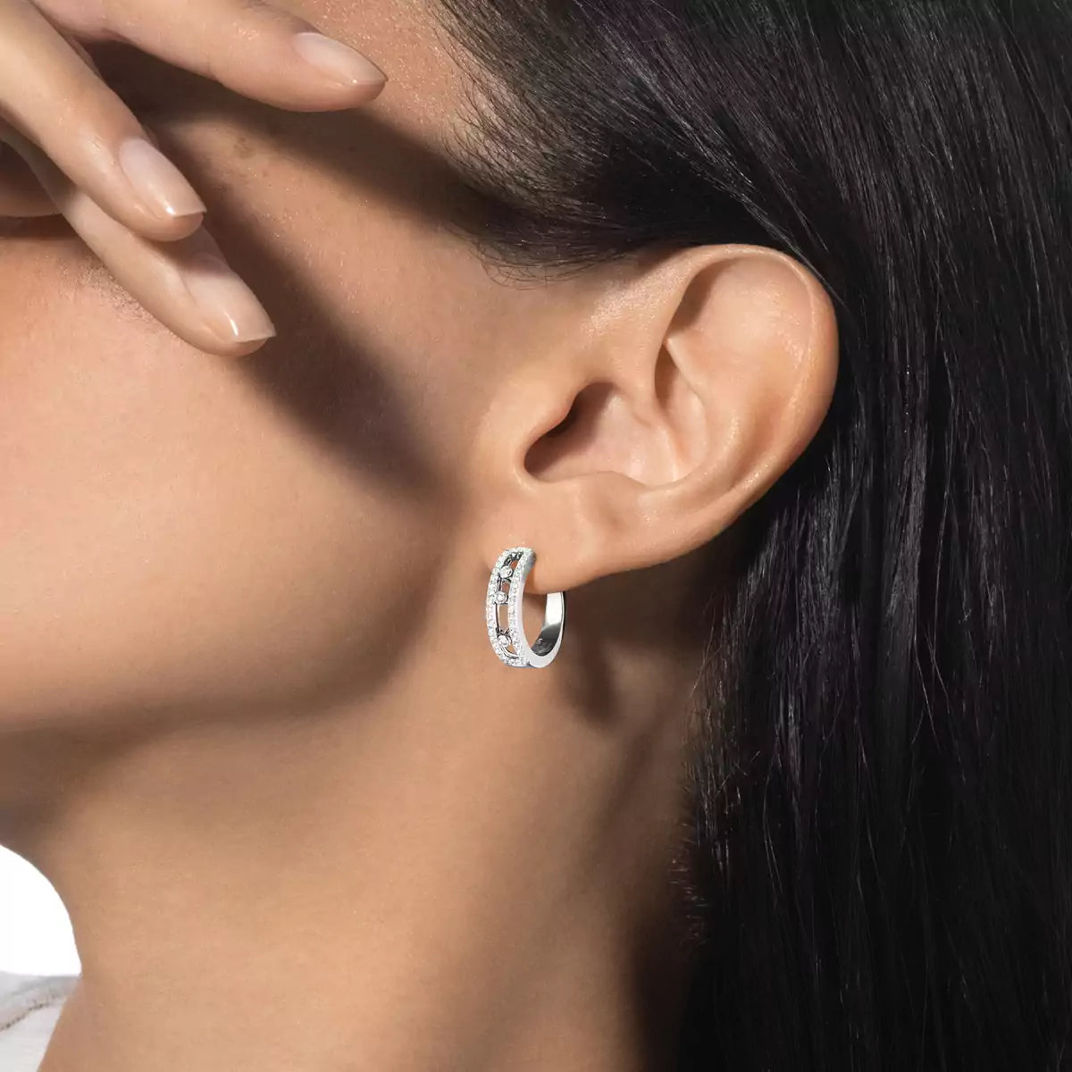 [Imperial] Diamond Pave_ Hoop Earrings Move