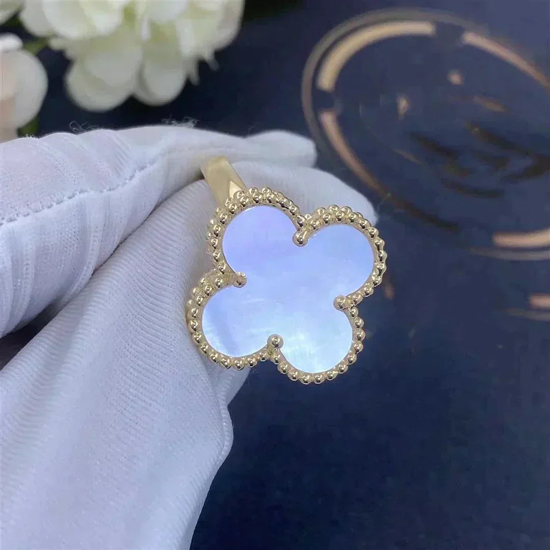 [Imperial] CLOVER WHITE MOP RING