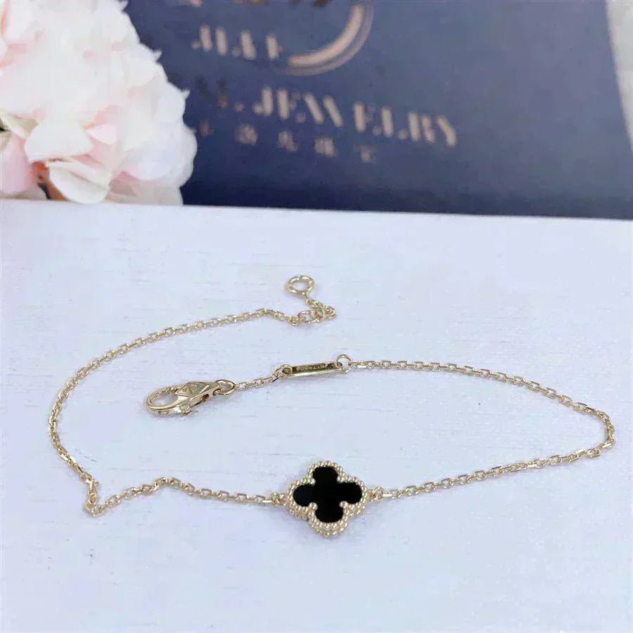 [Imperial] CLOVER ONYX SINGLE FLOWER BRACELET