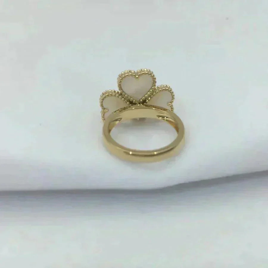 [Imperial] SWEET CLOVER WHITE MOP RING