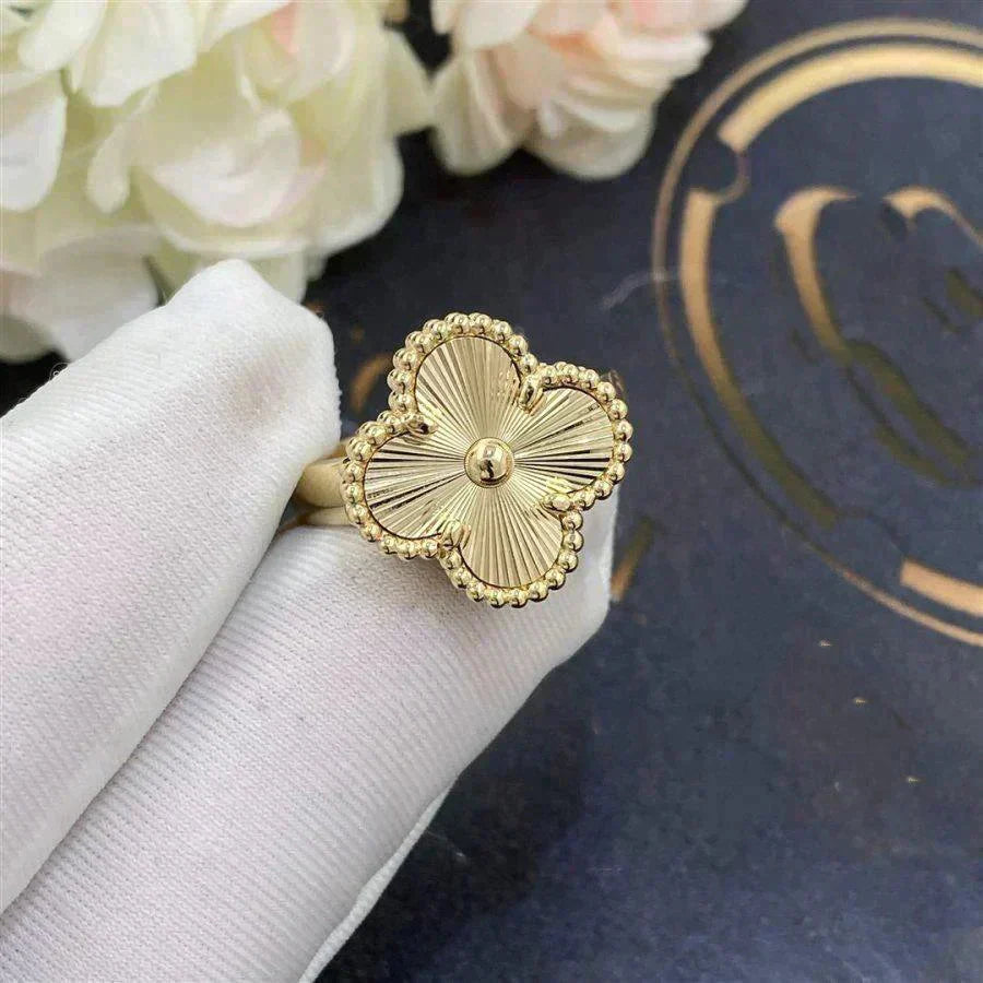 [Imperial] CLOVER GOLD RING