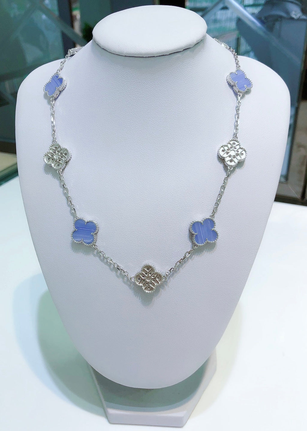 [Imperial] CLOVER 10 MOTIFS CHALCEDONY DIAMONDS SILVER NECKLACE
